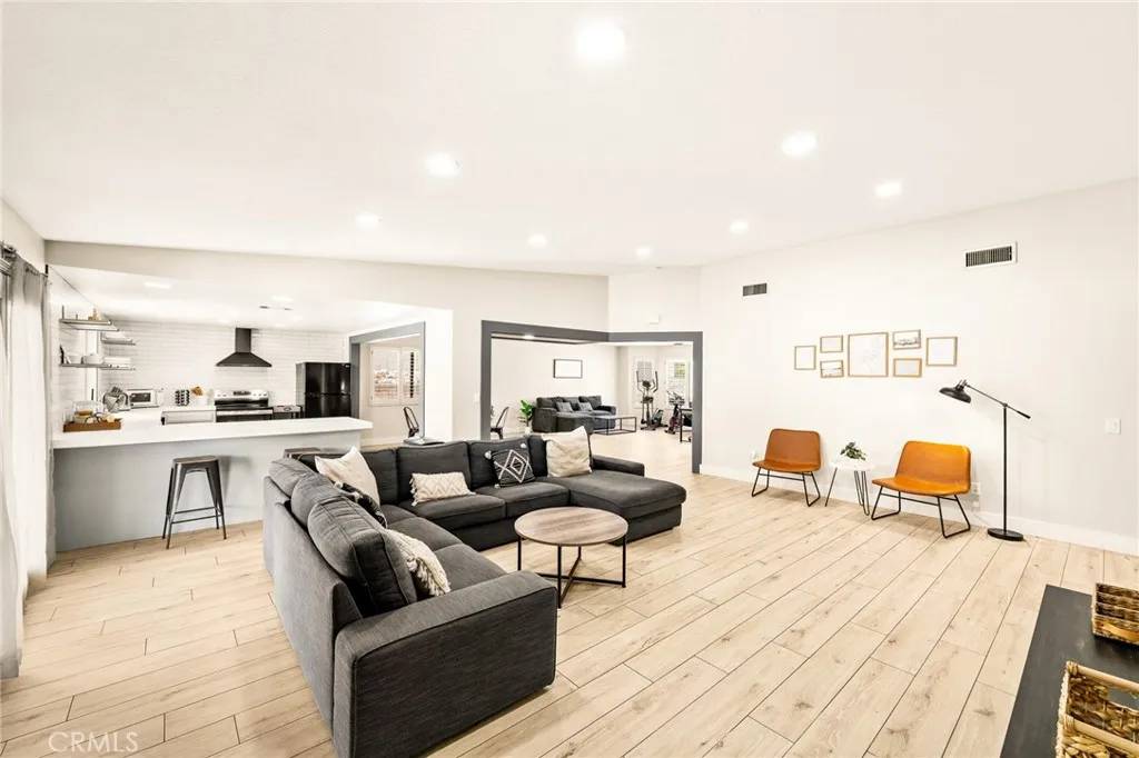 Upland, CA 91786,1491 N Omalley Way