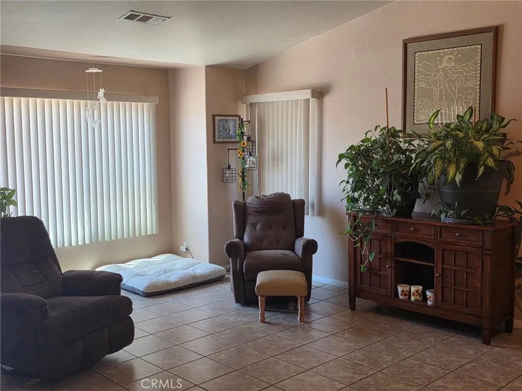 Apple Valley, CA 92308,21224 Vidal Court