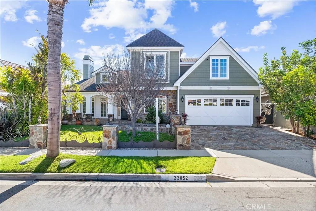 Huntington Beach, CA 92646,22052 Susan Lane