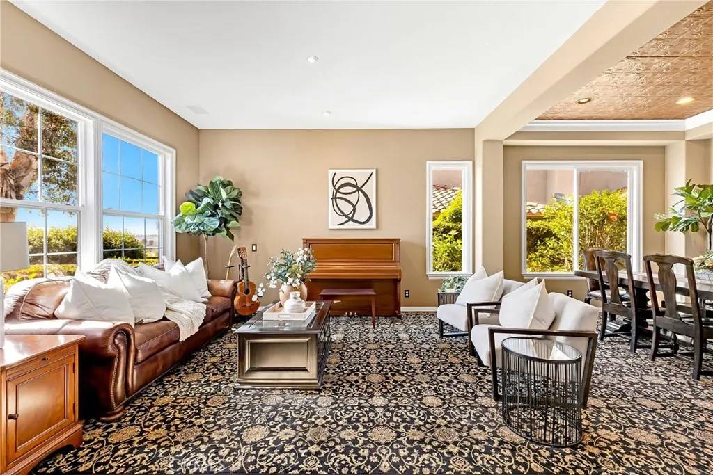 Mission Viejo, CA 92692,23848 Skyline