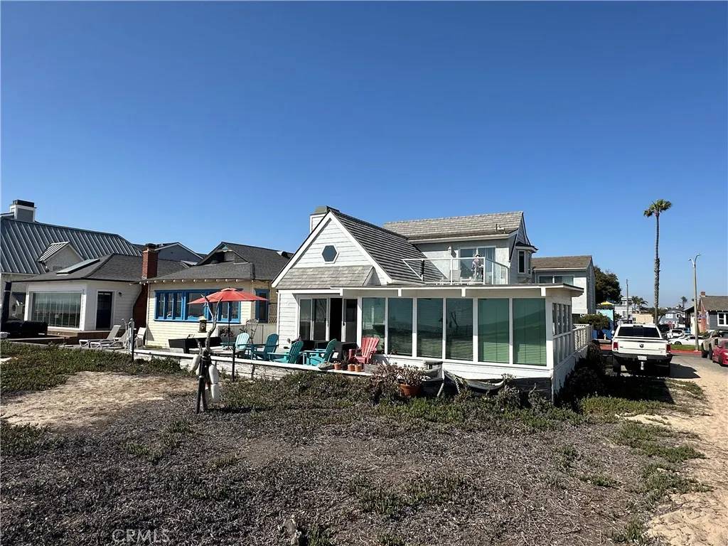 Sunset Beach, CA 90742,16685 S Pacific Avenue