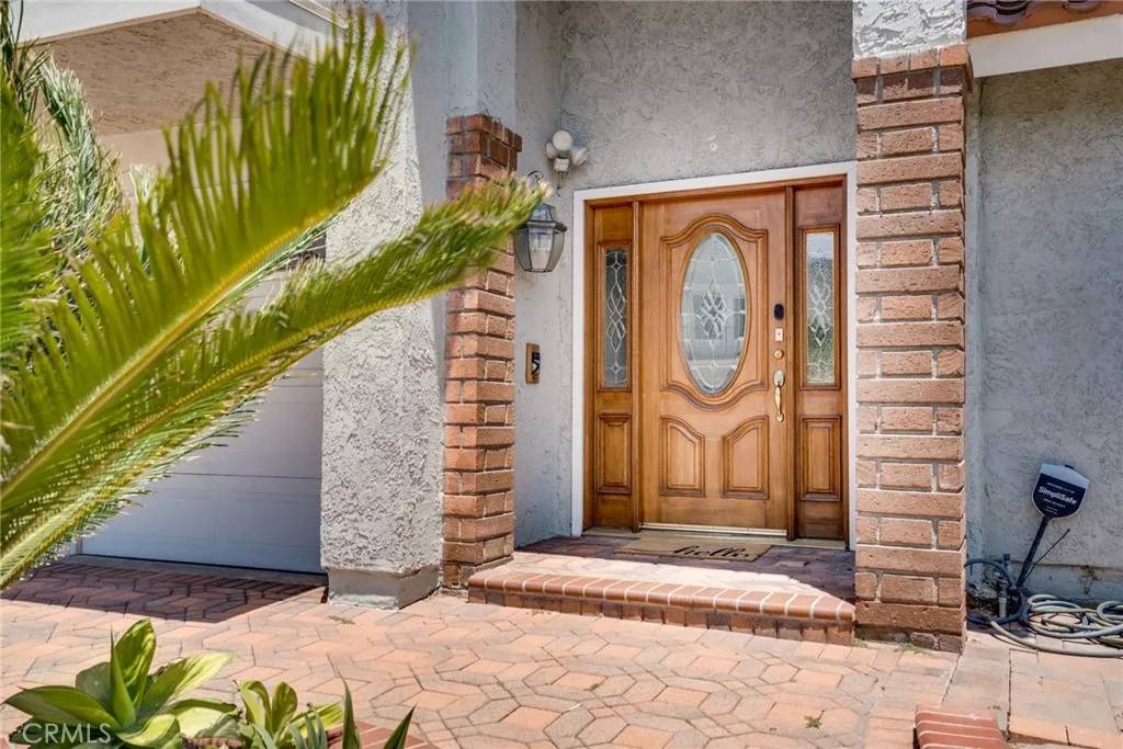 Westminster, CA 92683,5461 Saint Mary's Cir