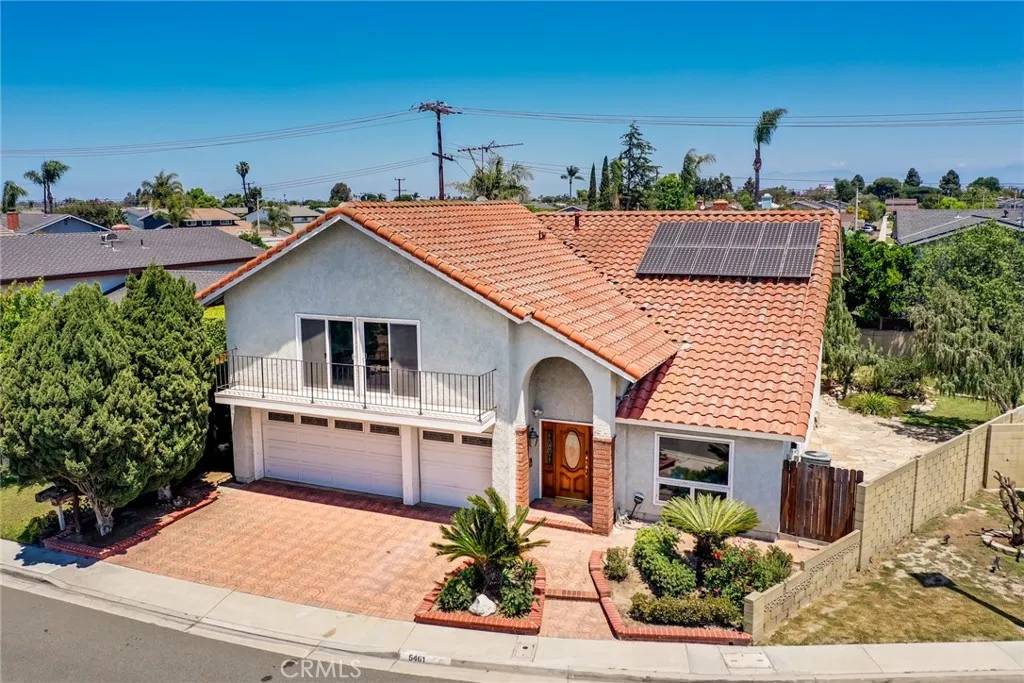 Westminster, CA 92683,5461 Saint Mary's Cir