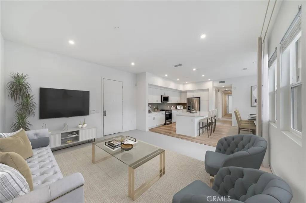 Anaheim, CA 92805,1338 S Urbana