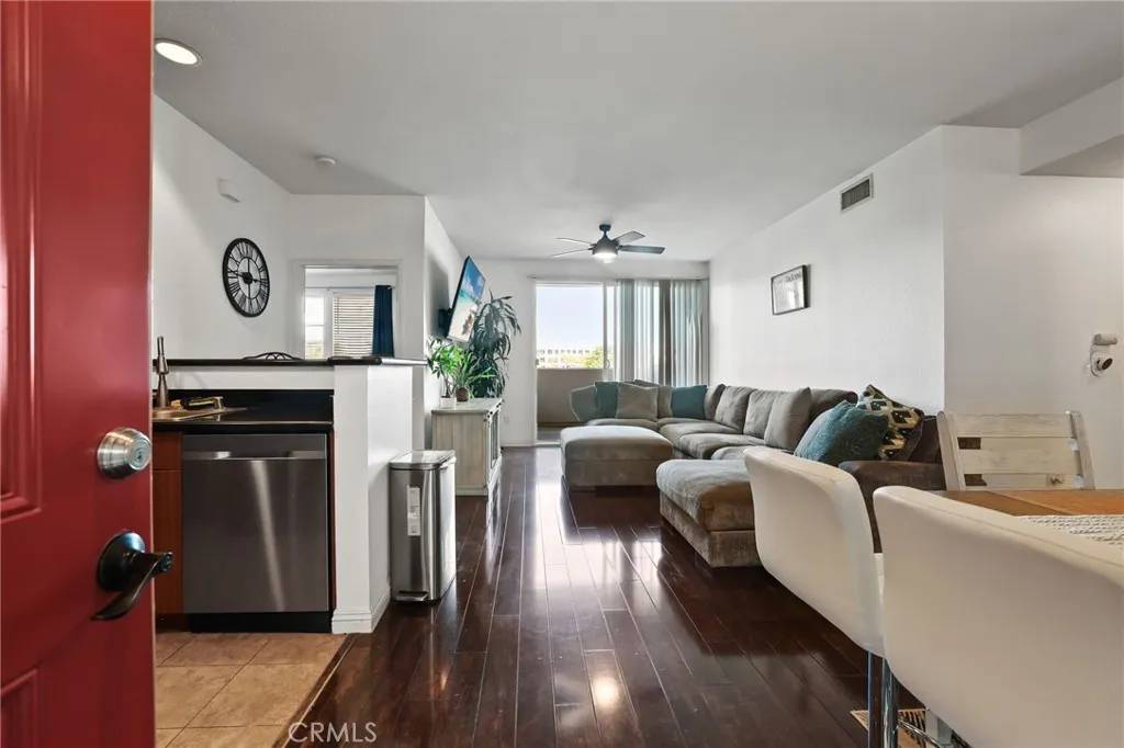 Anaheim, CA 92805,1801 E Katella Ave #3147