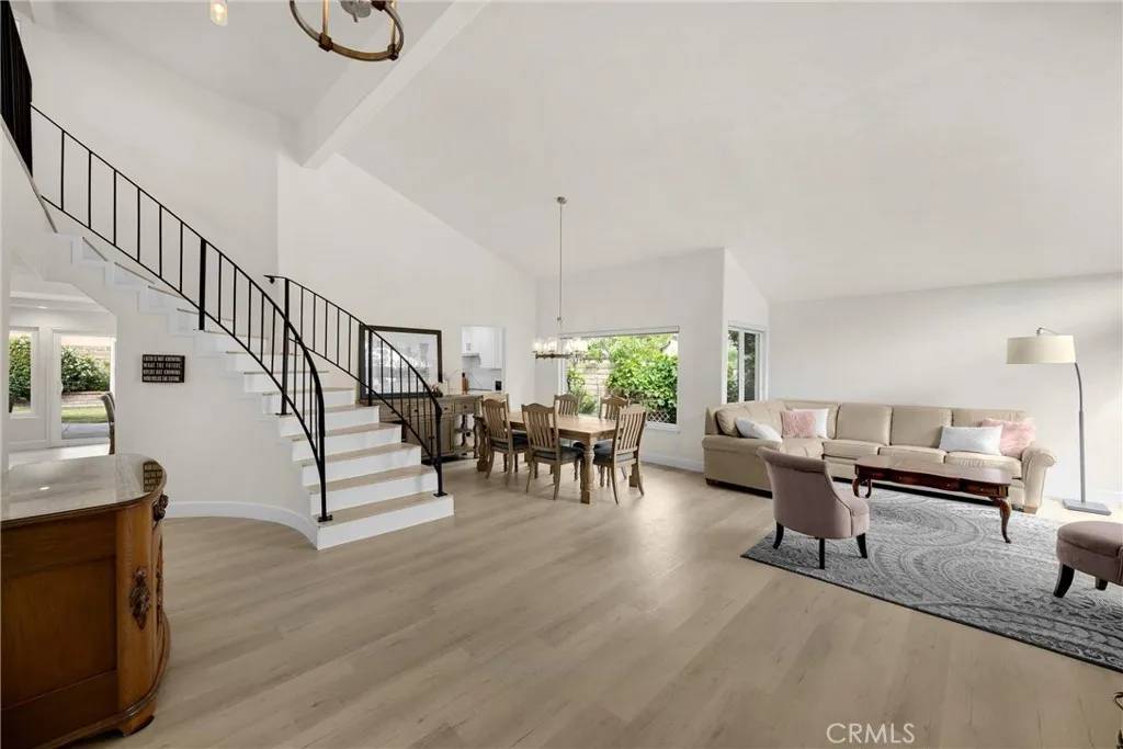 Anaheim, CA 92807,701 S Carriage Circle