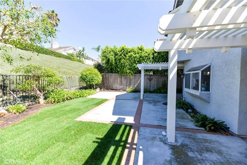 San Clemente, CA 92673,2138 Via Teca #42