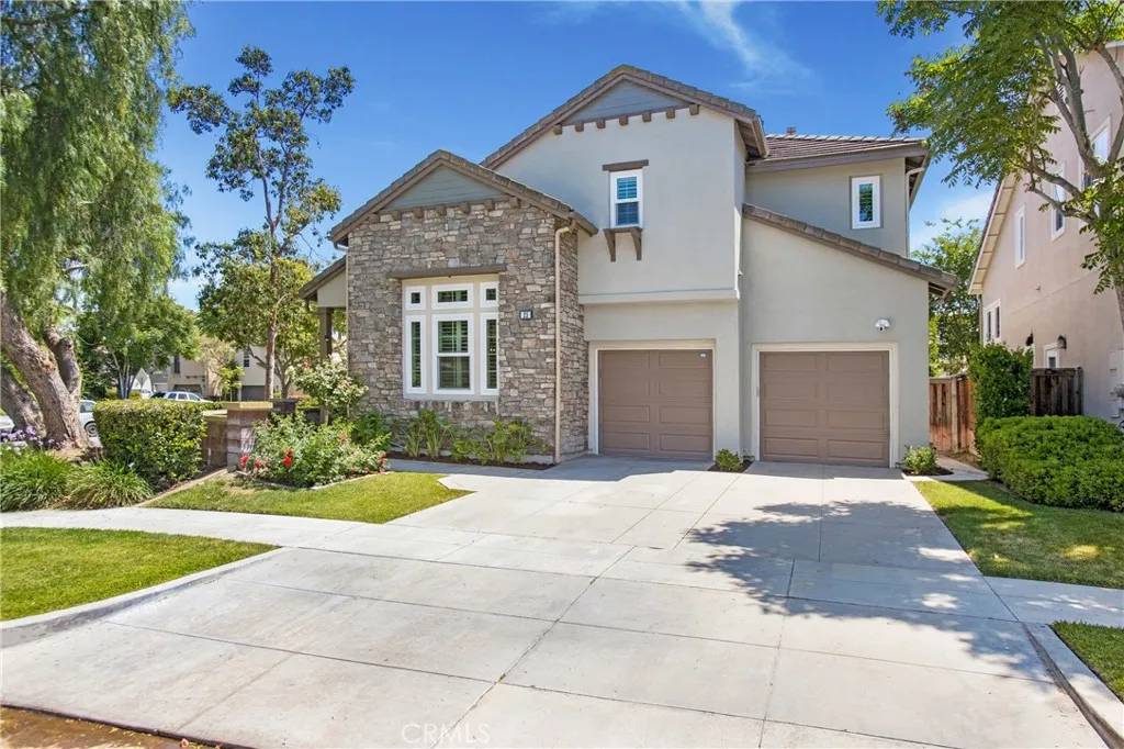 Ladera Ranch, CA 92694,25 Bellflower Street