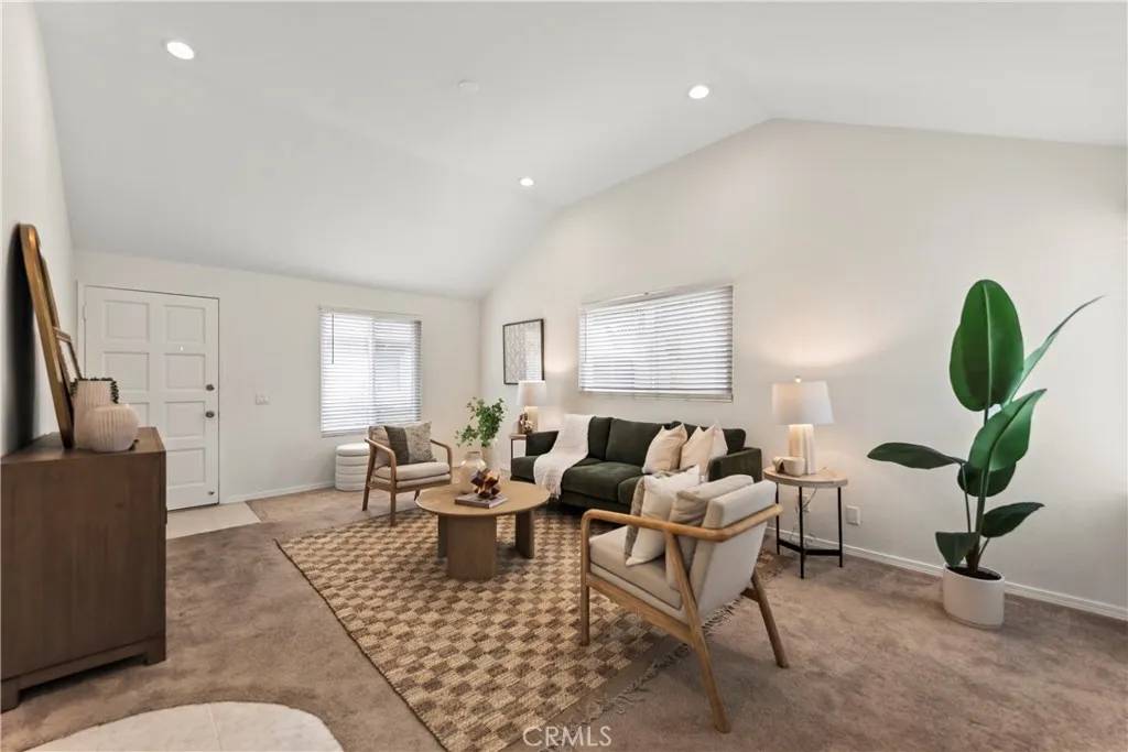 Laguna Hills, CA 92653,22972 Caminito Linda