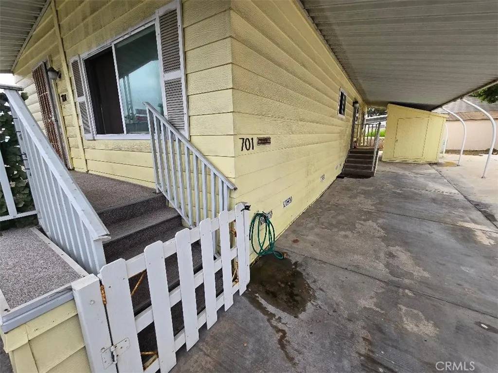 Huntington Beach, CA 92648,80 Huntington St #701