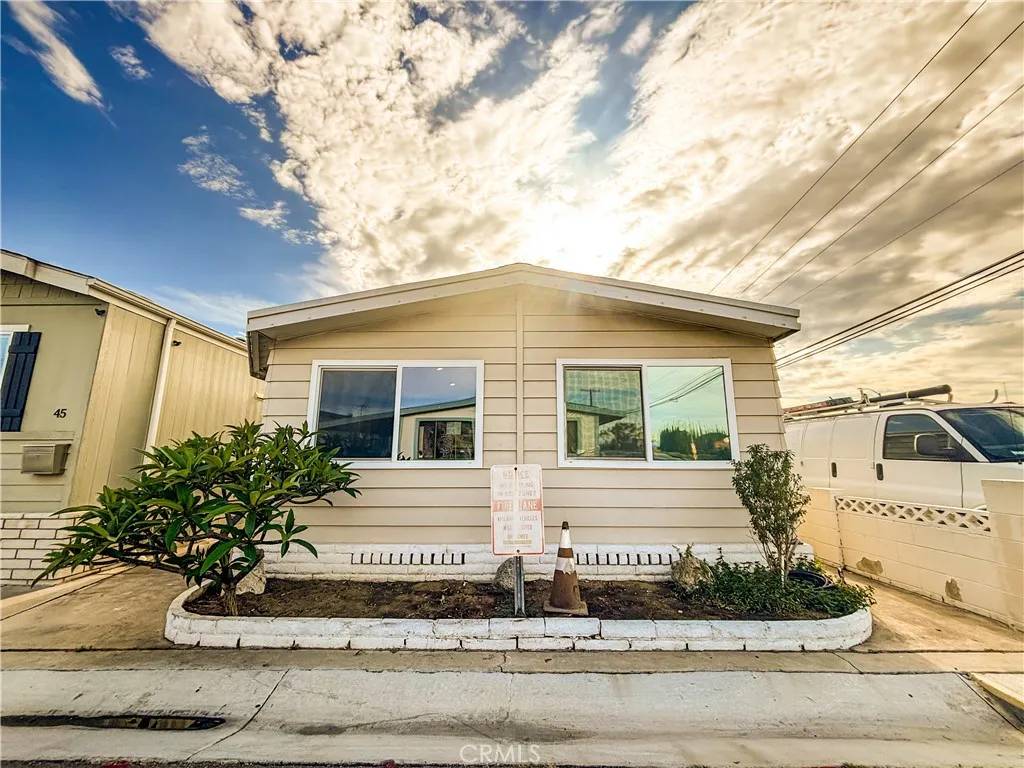 Santa Ana, CA 92704,12062 W Edinger #46