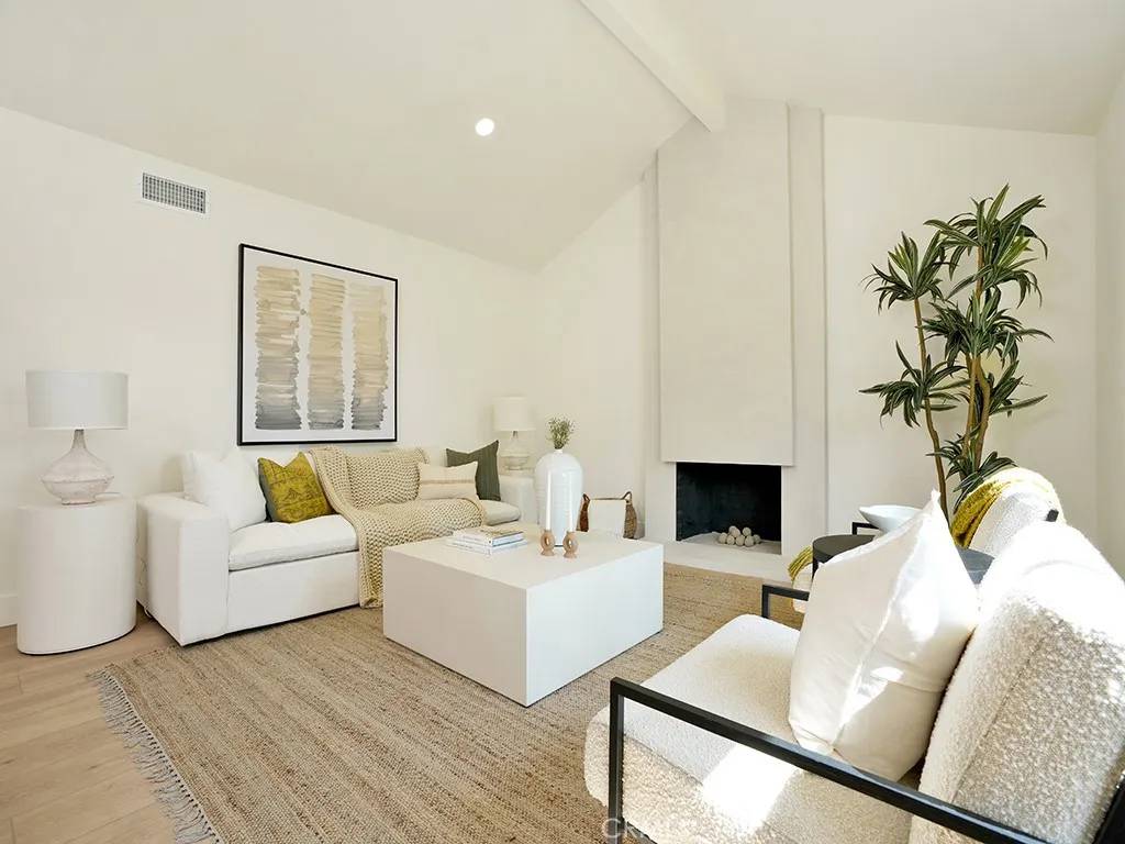Santa Ana, CA 92705,2709 Dayna Street