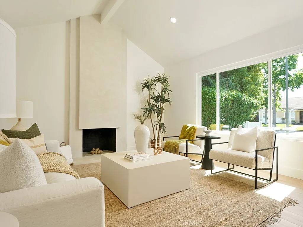 Santa Ana, CA 92705,2709 Dayna Street