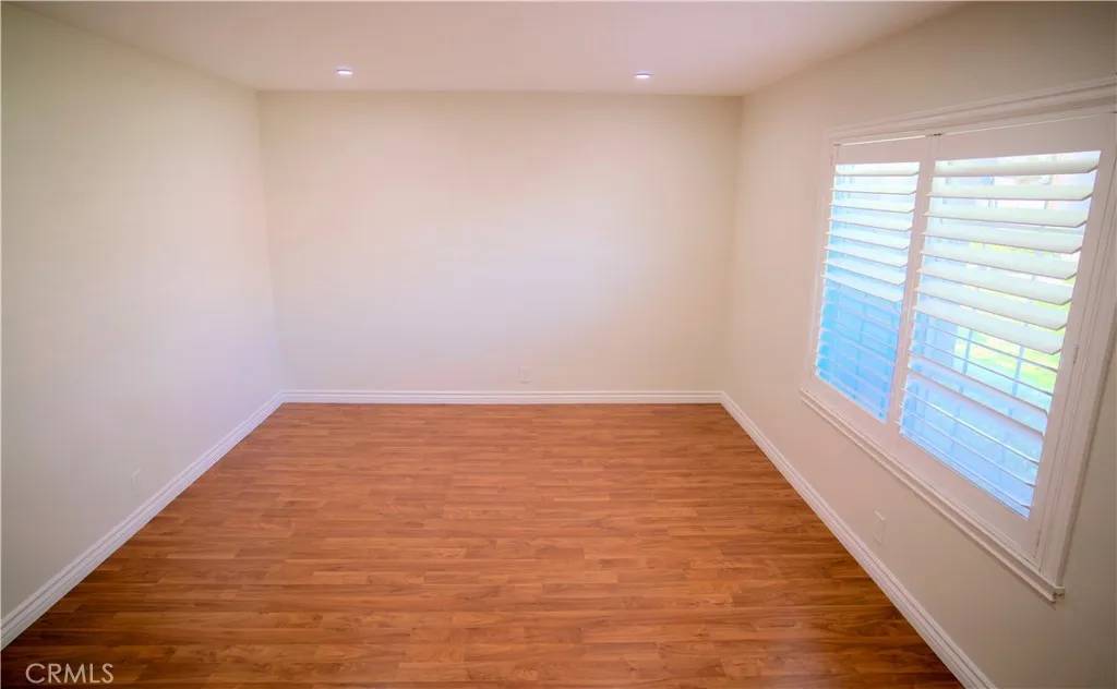 Irvine, CA 92604,10 Raleigh
