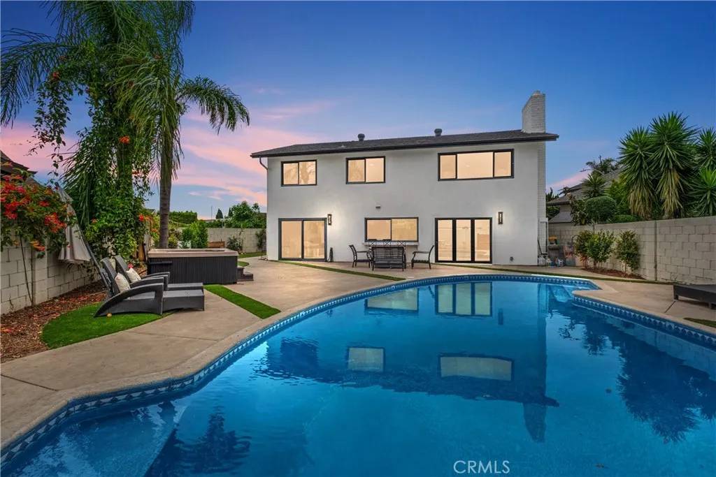 Seal Beach, CA 90740,3550 Goldenrod Circle
