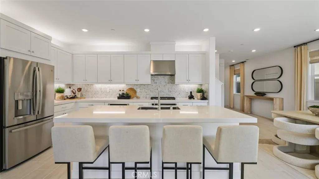 Santa Paula, CA 93060,508 Checkerbloom Lane