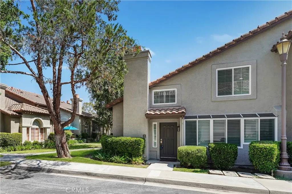 Aliso Viejo, CA 92656,8 Tamarac Place
