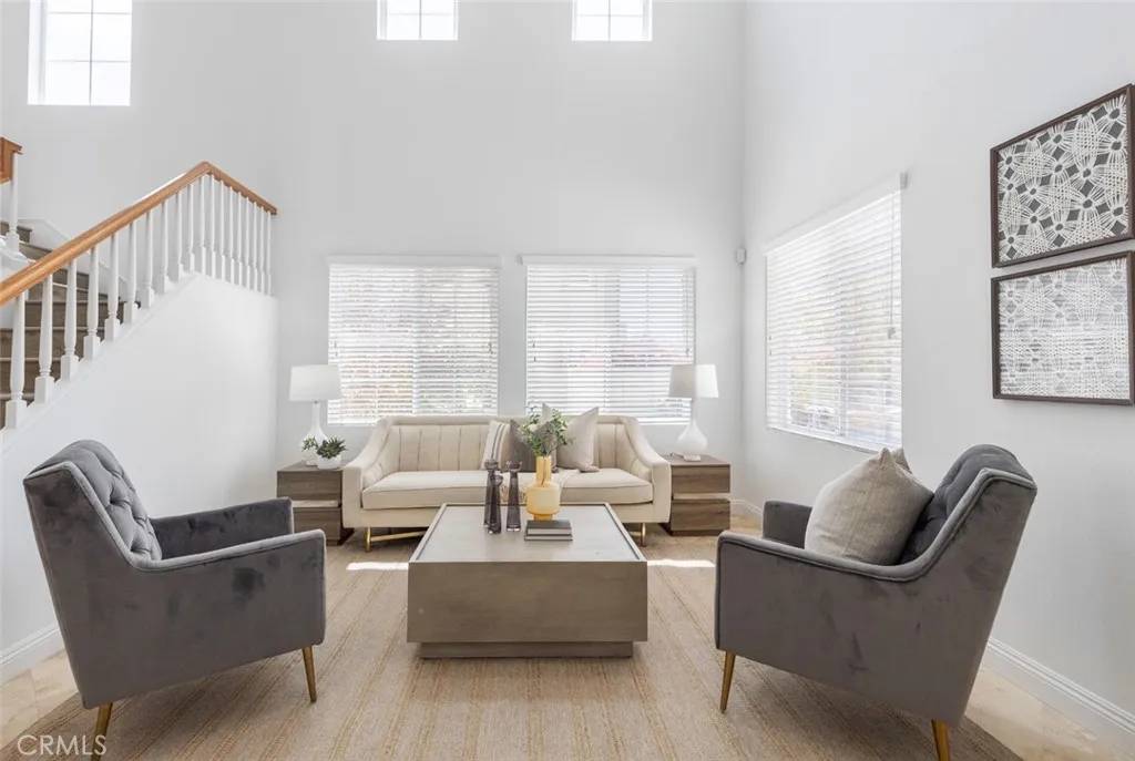San Clemente, CA 92673,22 Via Paquete