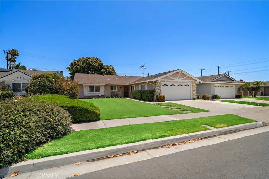 Fountain Valley, CA 92708,18452 Tamarind Street