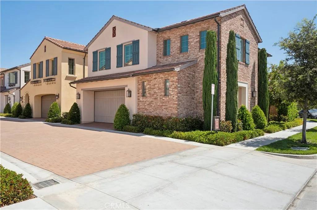 Irvine, CA 92602,113 Oceano
