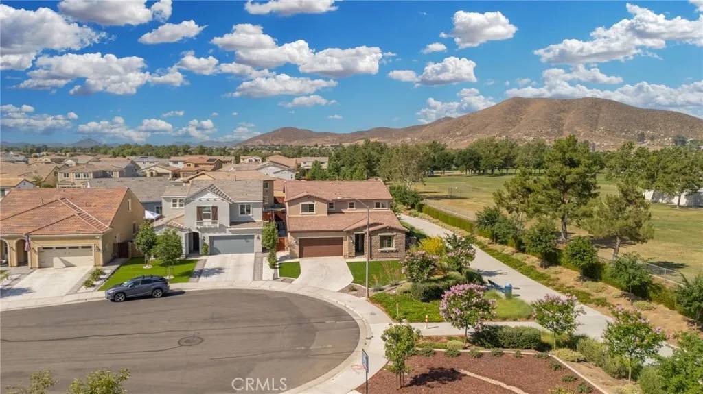 Menifee, CA 92585,29261 Humboldt Court