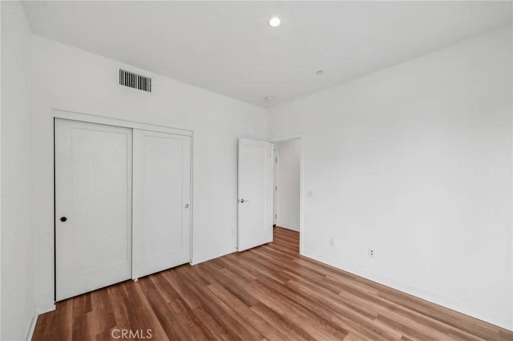 Irvine, CA 92614,301 Placemark