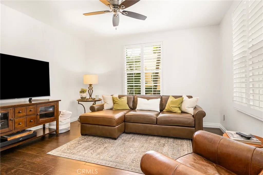 Irvine, CA 92602,57 Avondale