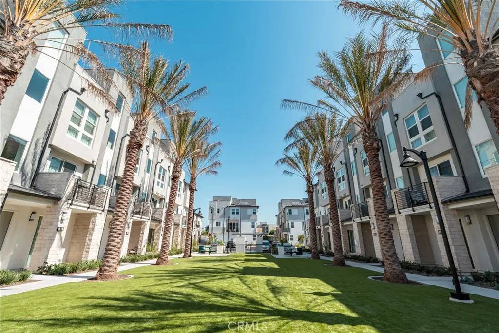 Anaheim, CA 92805,1535 CARA Drive West