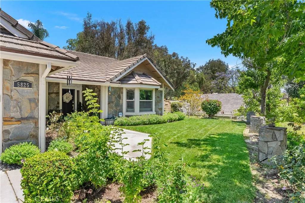 Yorba Linda, CA 92887,5825 Paseo De La Cumbre