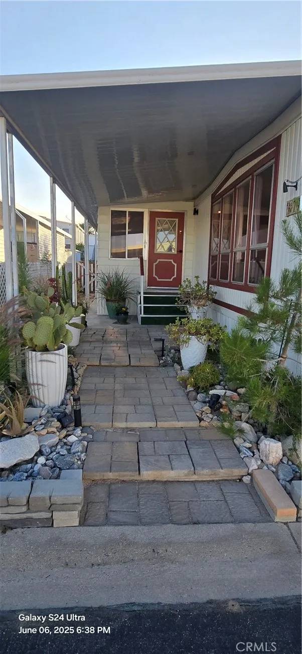 Yucca Valley, CA 92284,54999 Martinez #79