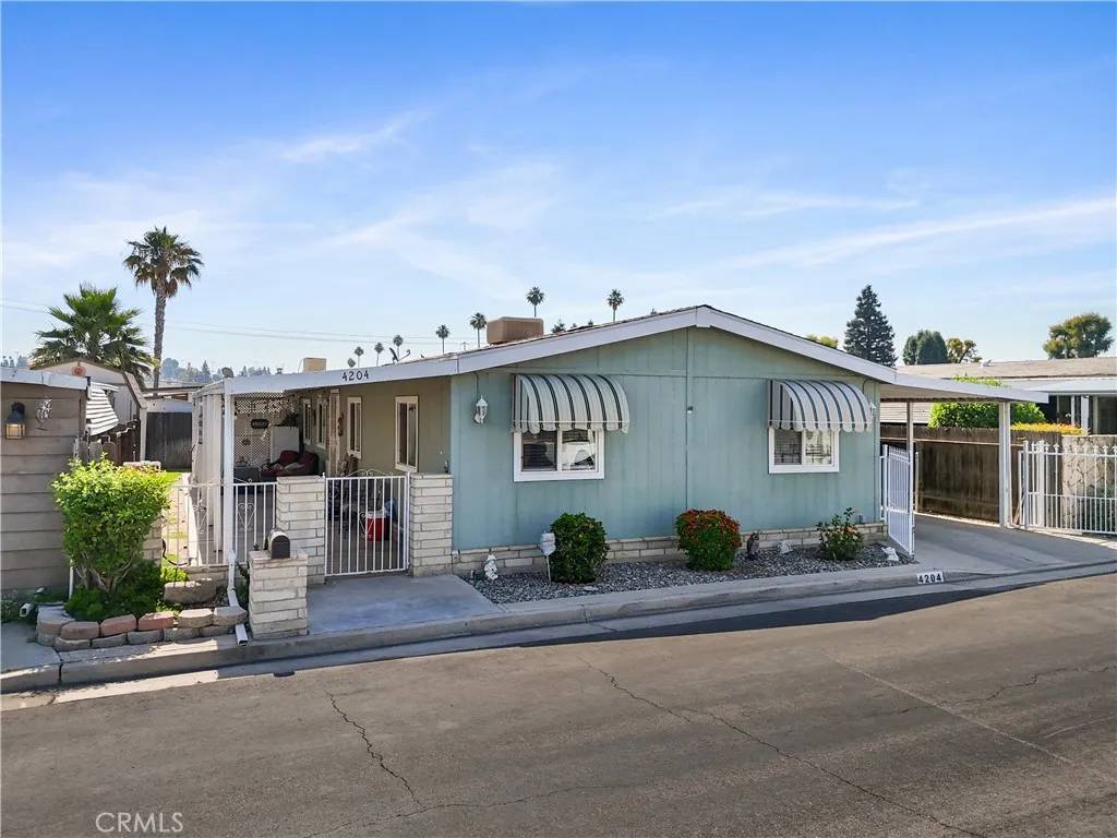 Bakersfield, CA 93301,4204 King Arthur Ct