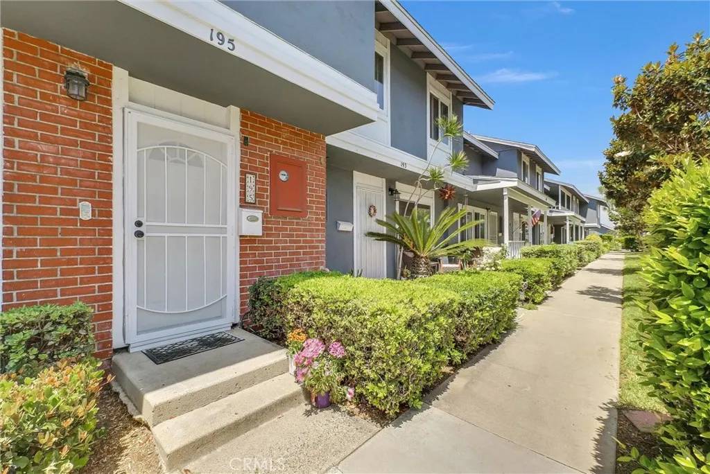 Costa Mesa, CA 92626,195 Morristown Lane