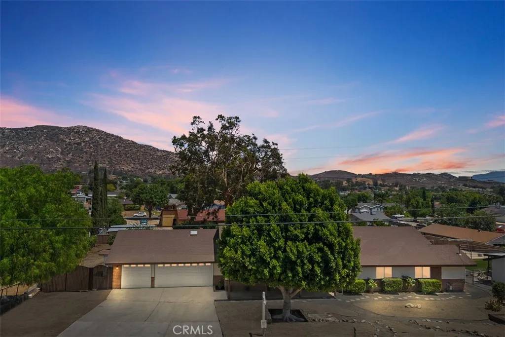 Norco, CA 92860,2703 Reservoir Drive