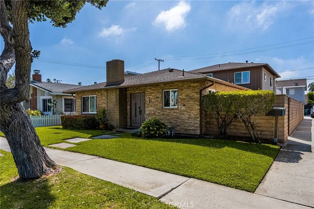 Huntington Beach, CA 92648,522 17th Street