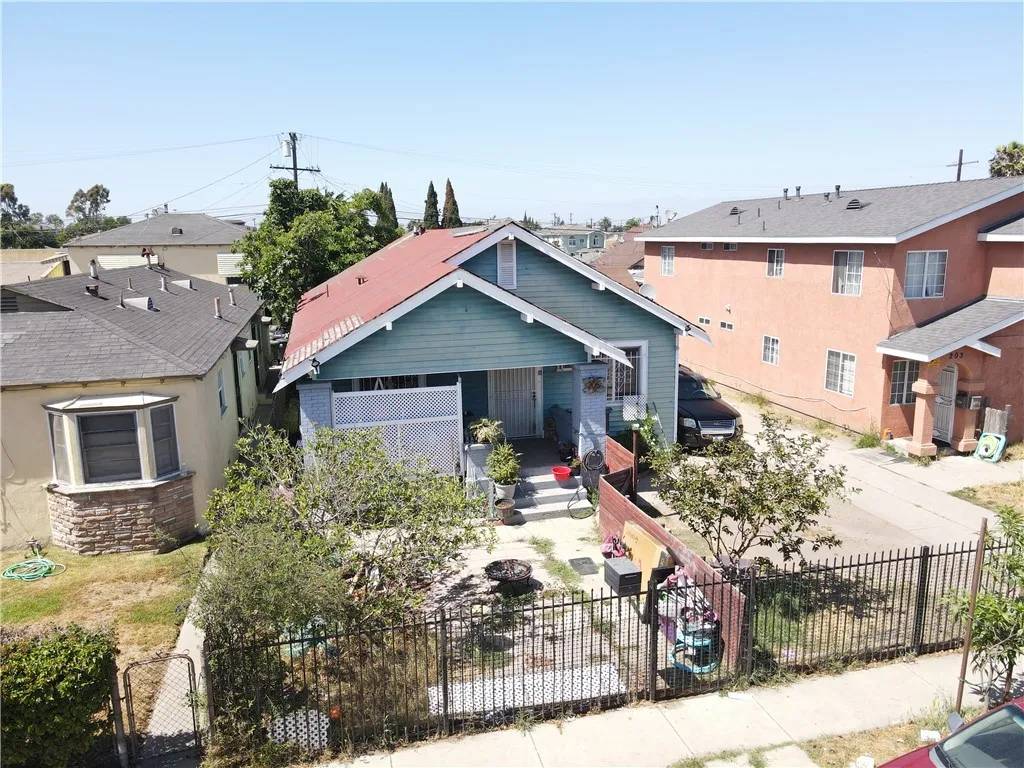 Los Angeles, CA 90003,205 W 98th Street