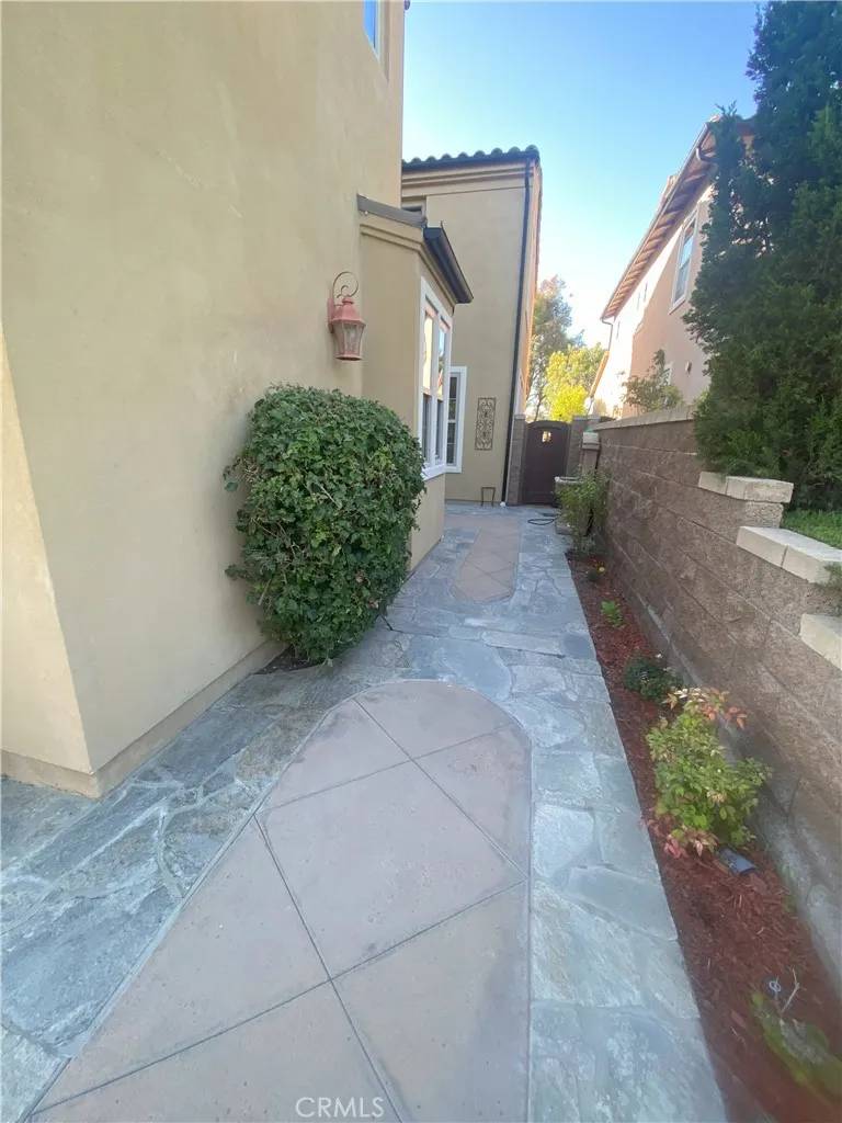 Irvine, CA 92603,57 Sweet