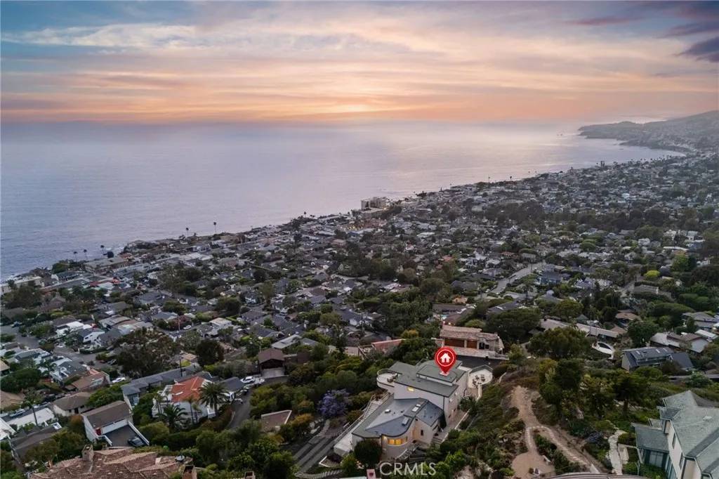 Laguna Beach, CA 92651,900 Gainsborough Drive