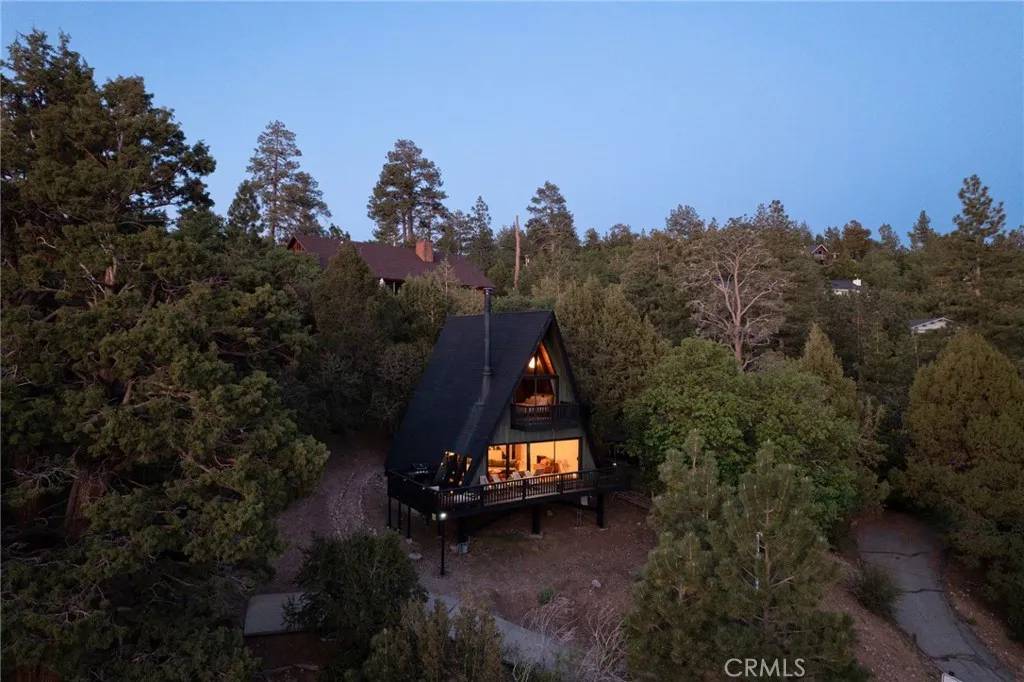 Big Bear Lake, CA 92315,991 Colusa Lane