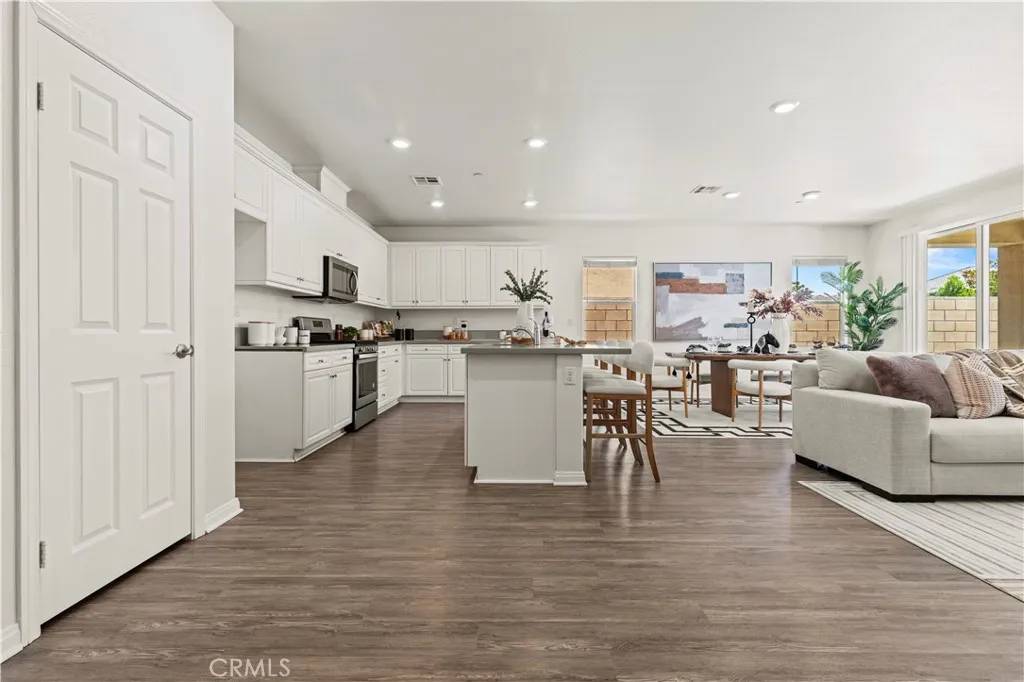 Ontario, CA 91762,4733 S Rogers Way