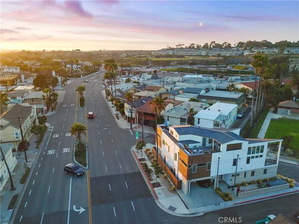 Newport Beach, CA 92663,4405 Channel Place