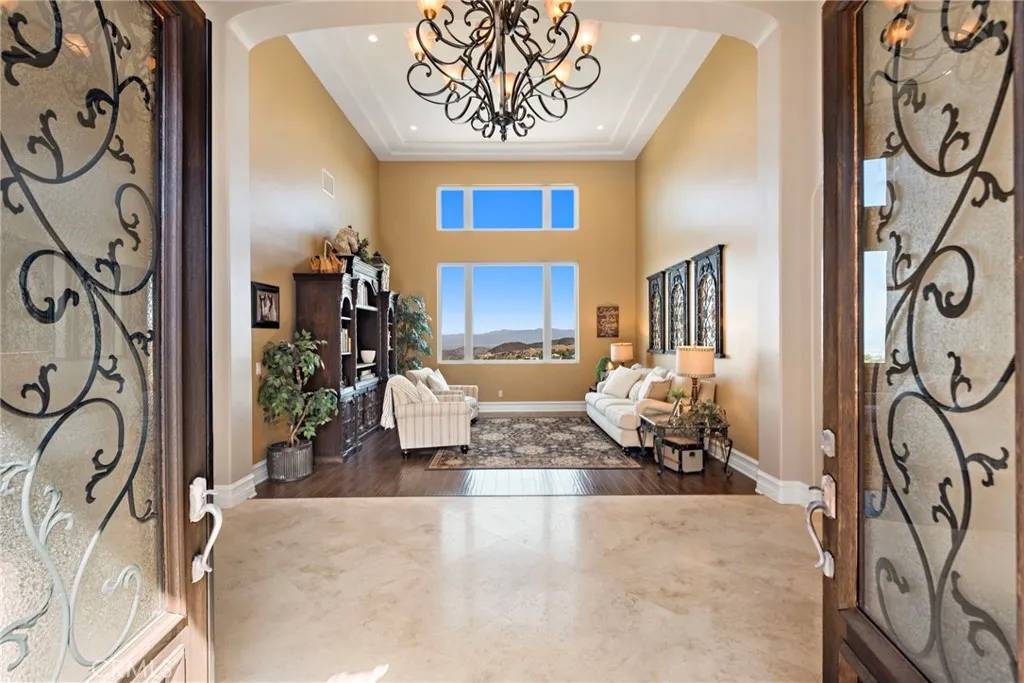 Murrieta, CA 92562,38150 Via Huerta