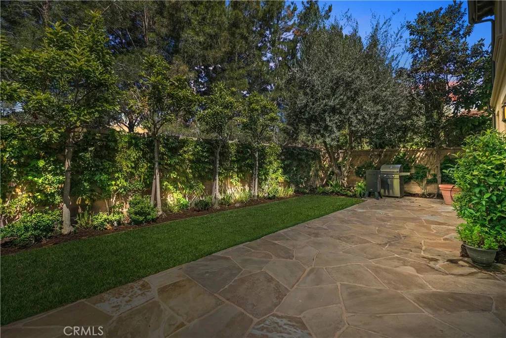 Irvine, CA 92618,32 Tesoro