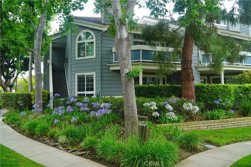 Huntington Beach, CA 92648,7262 Yellowtail Dr #206