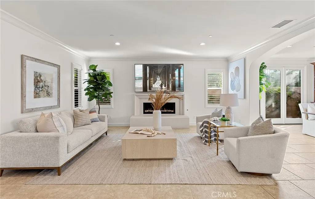 Irvine, CA 92618,53 Andrews