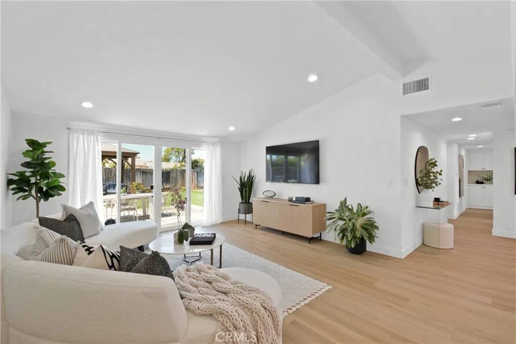Costa Mesa, CA 92626,306 Princeton Drive