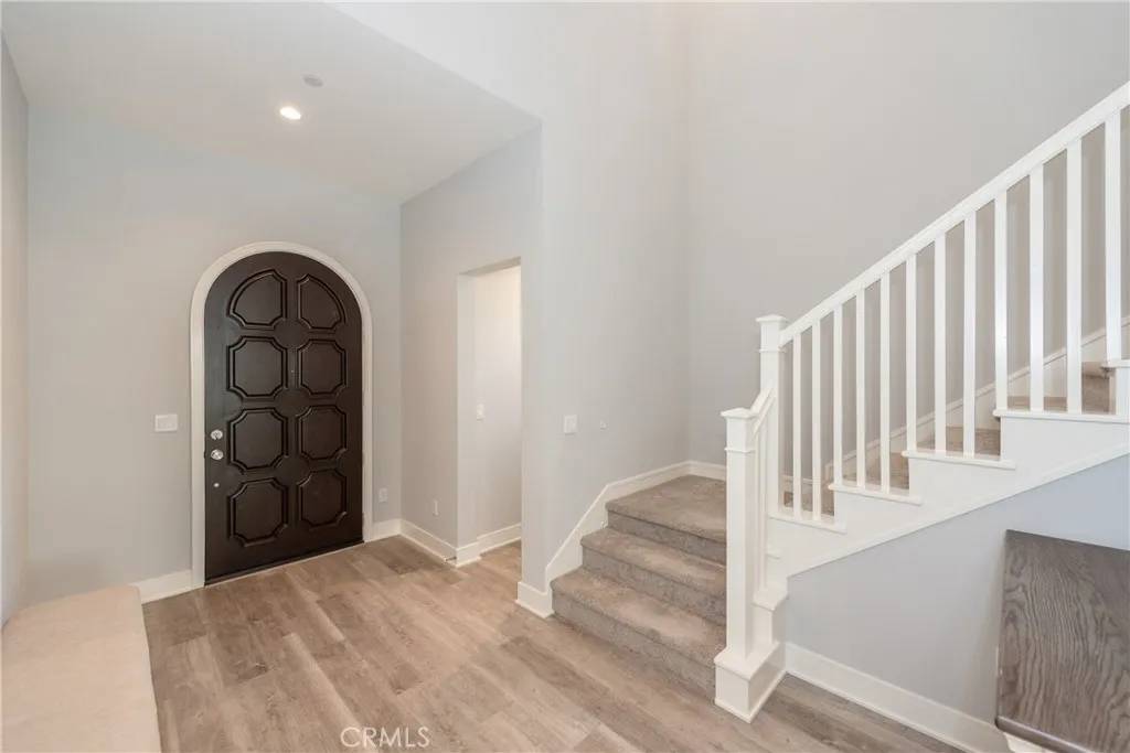 Irvine, CA 92618,119 Plum Lily