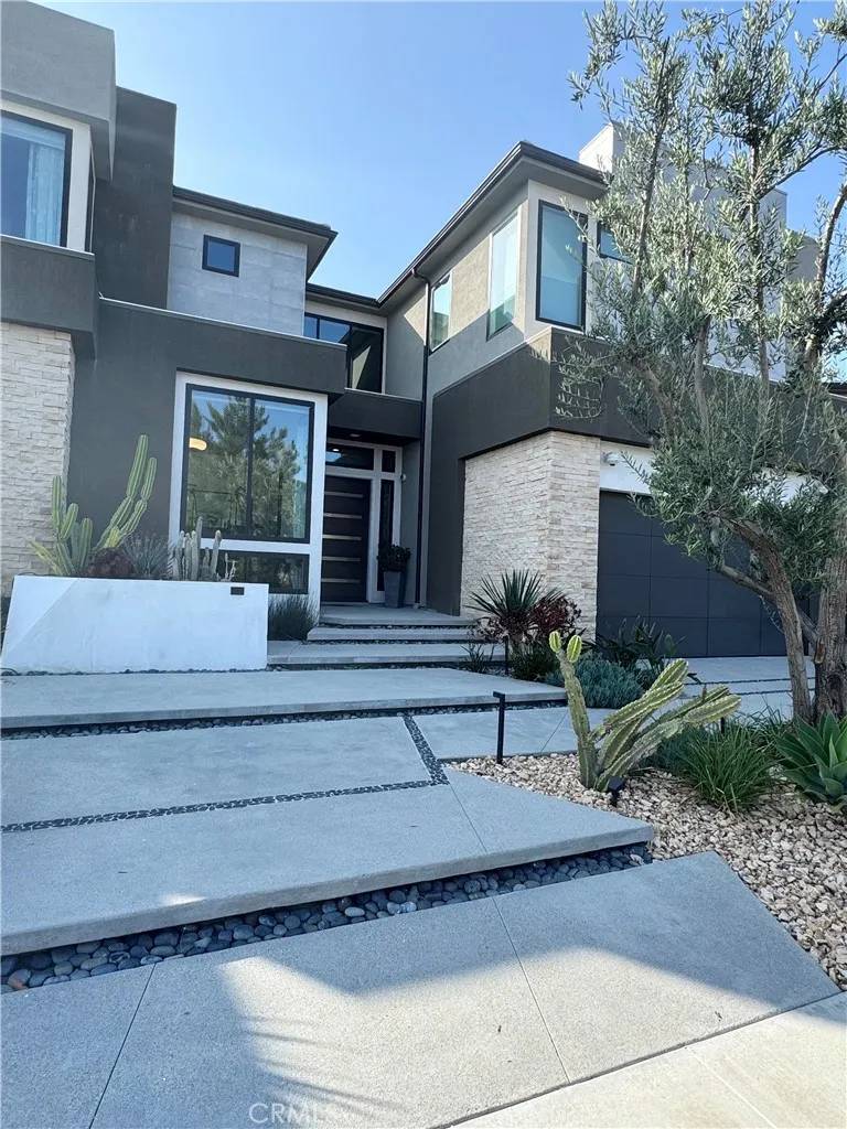 Porter Ranch, CA 91326,20401 W Aberdeen Lane