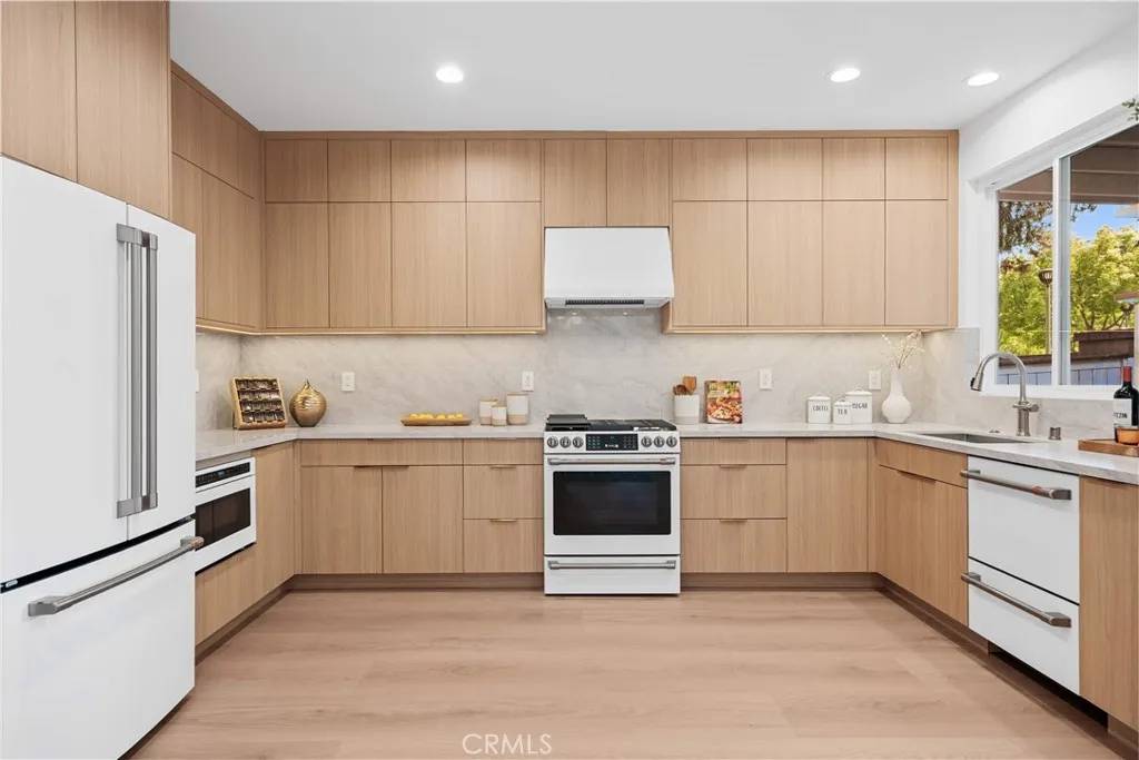 Irvine, CA 92602,33 Winterfield Road