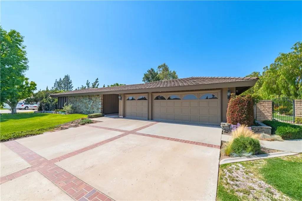 Villa Park, CA 92861,18311 Francisco Drive
