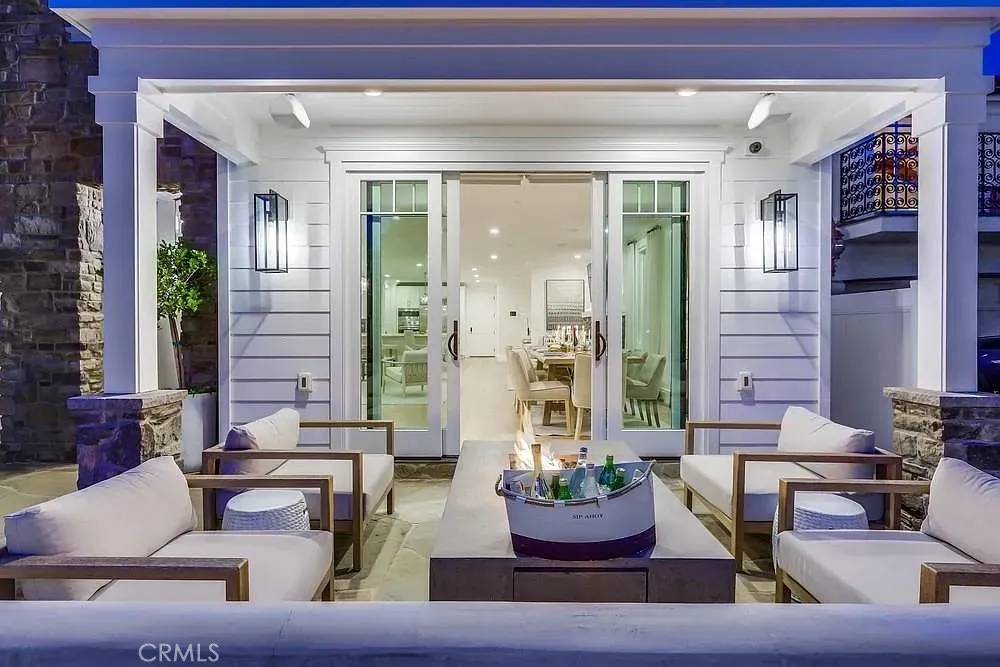 Newport Beach, CA 92661,1508 E Balboa Boulevard